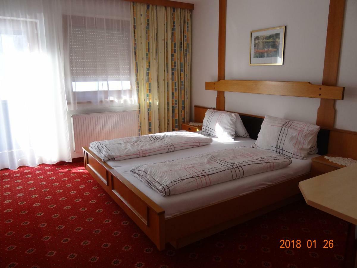 Gaestehaus Walch-Riml Имст Экстерьер фото